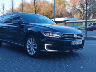 Volkswagen Passat foto 2