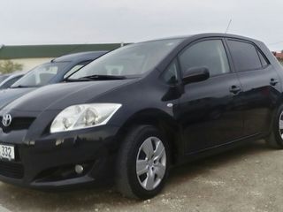 Toyota Auris foto 1