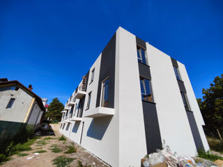 Oferta limitată - Casă în 3 nivele de 186 m2 foto 3