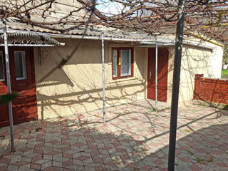 Продается жилой дом в центре г. Комрат foto 2