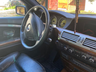 BMW 7 Series foto 8