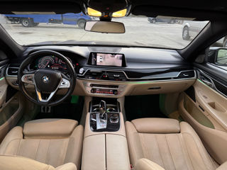 BMW 7 Series foto 9