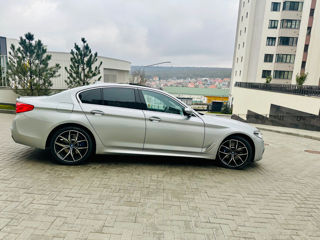 BMW 5 Series foto 3