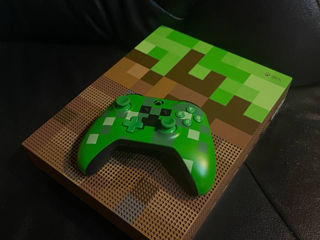 Xbox One S Minecraft edition 1 TB