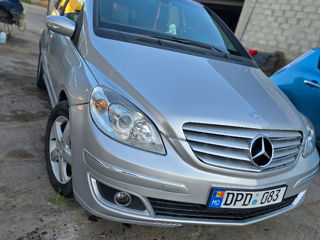 Mercedes B-Class foto 4