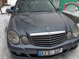 Mercedes E Class foto 1