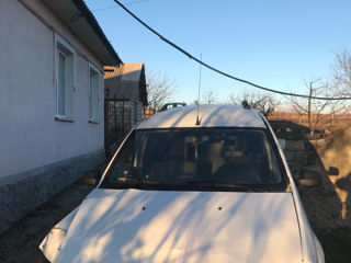 Dacia Logan foto 2