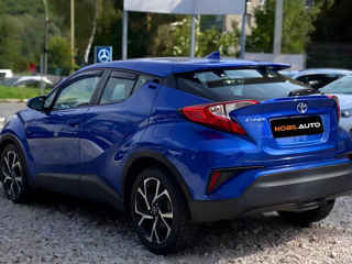 Toyota C-HR foto 4