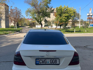 Mercedes E-Class foto 10