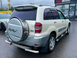 Toyota Rav 4 foto 6