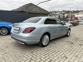 Mercedes C-Class foto 3