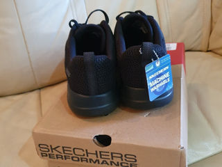 Adidasi noi Skechers m.39 foto 3