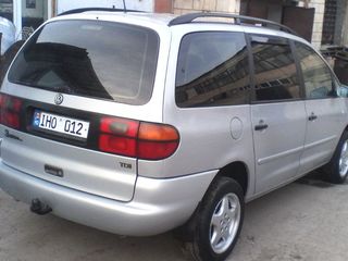 Volkswagen Sharan foto 6