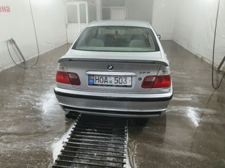 BMW 3 Series foto 6