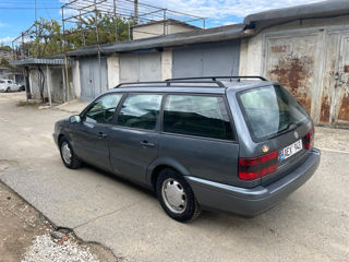 Volkswagen Passat foto 4