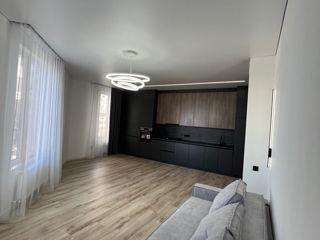 Apartament cu 2 camere, 92 m², Buiucani, Chișinău foto 2