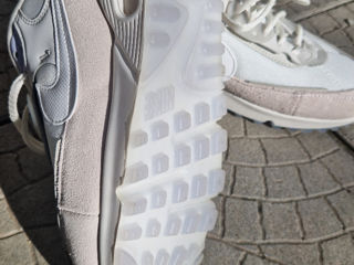 Adidas  /  Nike Air Max foto 3