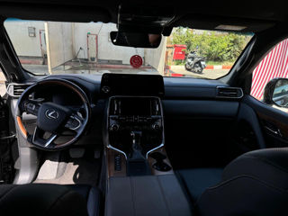 Lexus LX Series foto 7