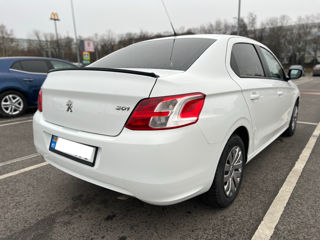 Peugeot 301 foto 4