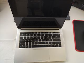 Full Aluminium Body, Huawei Matebook d 14", AMD Ryzen 5 2500U, 8gb RAM, 256 GB SSD M2