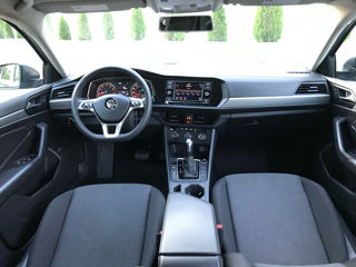 Volkswagen Jetta foto 6