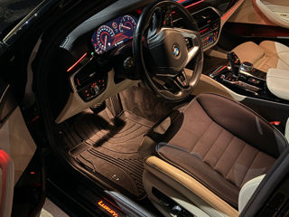 BMW 5 Series foto 4