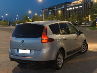 Renault Grand Scenic foto 6