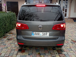 Volkswagen Touran foto 4