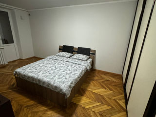 Apartament cu 2 camere, 42 m², Botanica, Chișinău foto 2