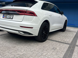 Audi Q8 foto 3