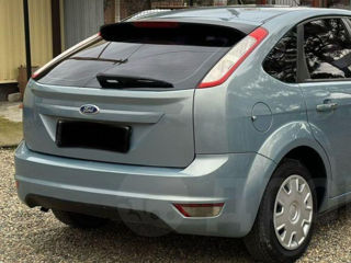 Ford Focus 2008-2011 foto 2