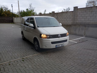 Volkswagen T5 foto 1