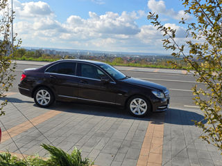 Mercedes C-Class foto 4