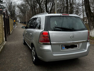 Opel Zafira foto 3