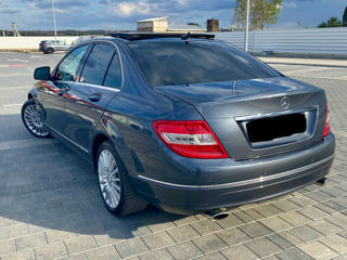 Mercedes C-Class foto 6