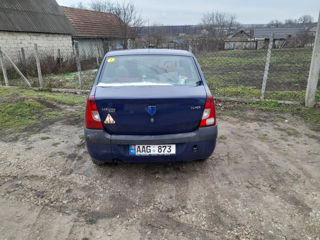 Dacia Logan foto 4