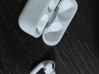 Airpods Pro Левый наушник+кейс foto 2