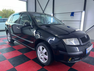 Skoda Fabia foto 1