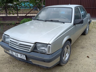 Opel Ascona foto 1