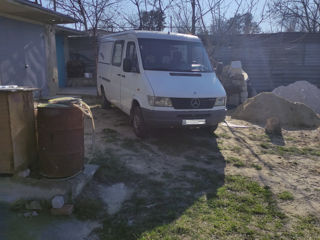 Mercedes Sprinter 212D foto 1