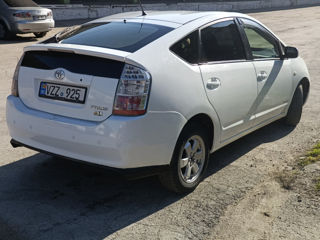 Toyota Prius foto 4