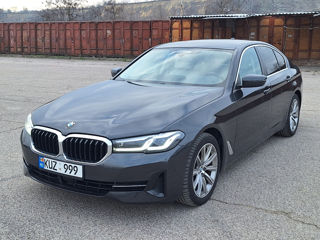 BMW 5 Series foto 4