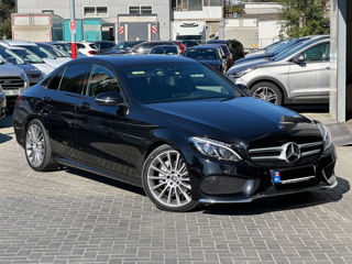 Mercedes C-Class foto 1