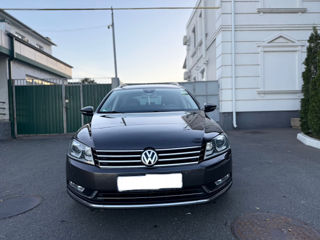 Volkswagen Passat foto 3