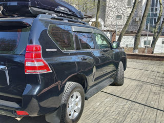 Toyota Land Cruiser Prado фото 2