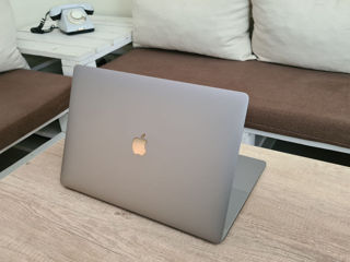 Macbook Pro 15 2019 (i9 16x 5.00Ghz, 16Gb, 512Gb, Radeon PRO Vega 4Gb) foto 13