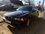 BMW 5 Series foto 1