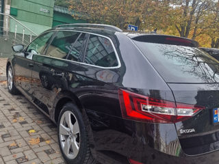 Skoda Superb foto 4