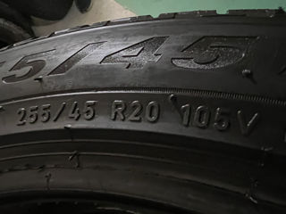 R20 255/45 Pirelli Scorpion Winter foto 10