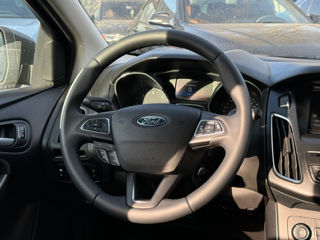 Ford Focus foto 9